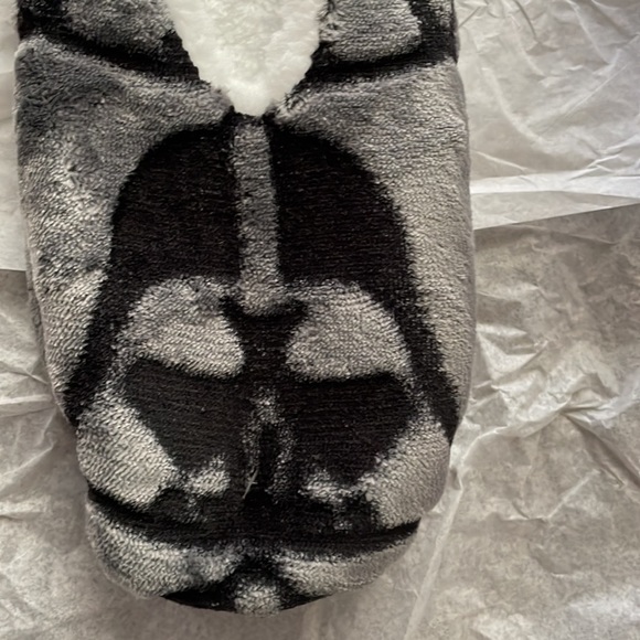 Vera Bradley Star Wars Cozy Life Slippers Size Large NWT - Picture 4 of 8